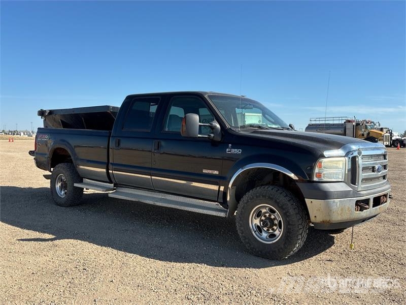 Ford F-350 Lariat 4x4 Crew Cab Spreader Truck Veicoli municipali