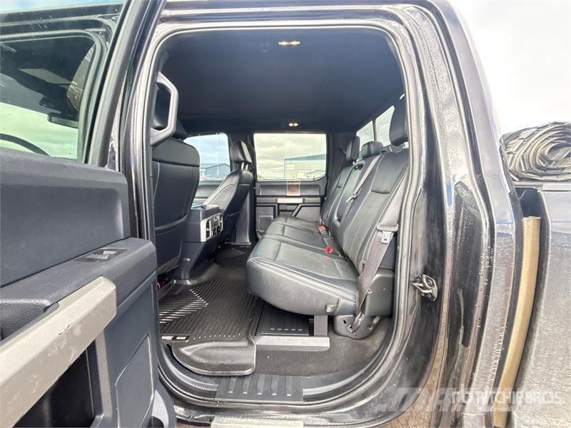 Ford F-350 Lariat 4x4 Crew Cab Pickup Anders