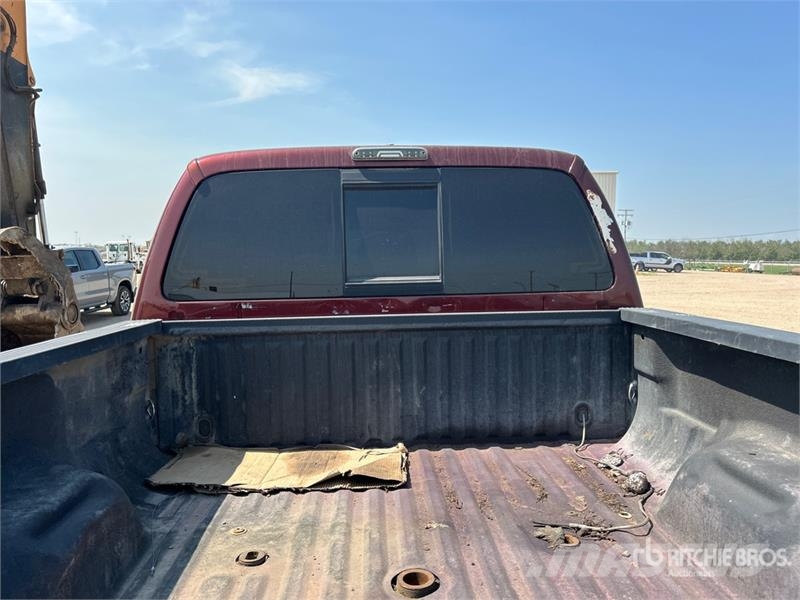 Ford F-350 Lariat 4x4 Crew Cab Pickup Прочие фургоны