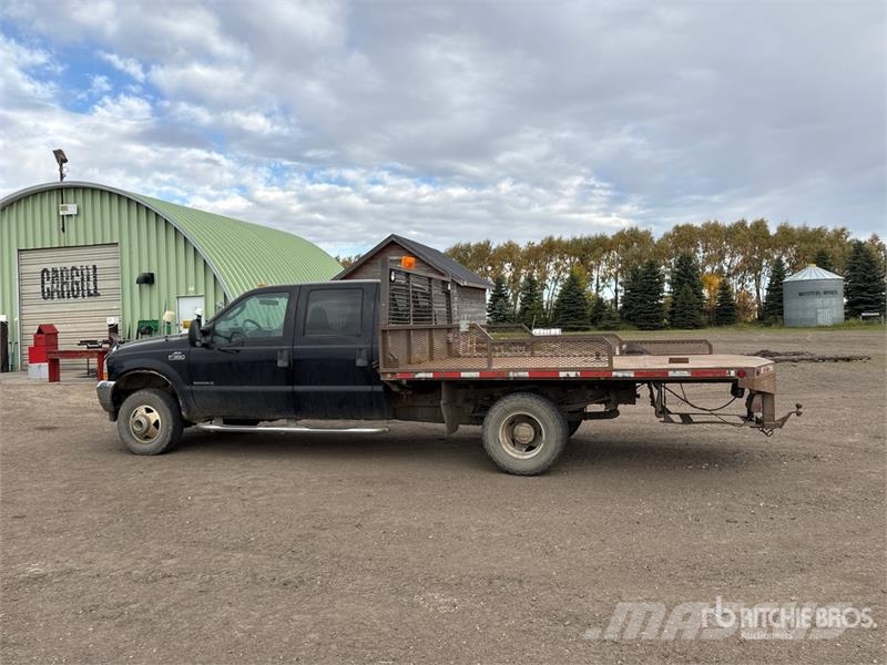 Ford F-350 Lariat 4x4 Crew Cab Pickup (Inoperable) Other