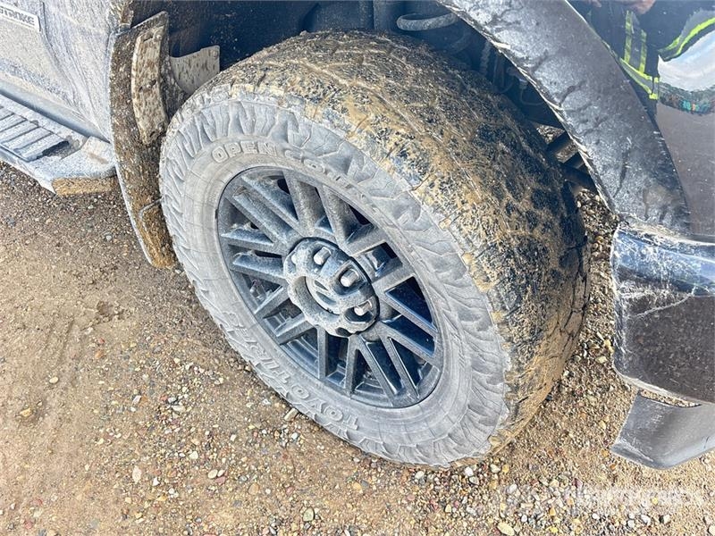 Ford F-350 Lariat 4x4 Crew Cab Pickup Anders