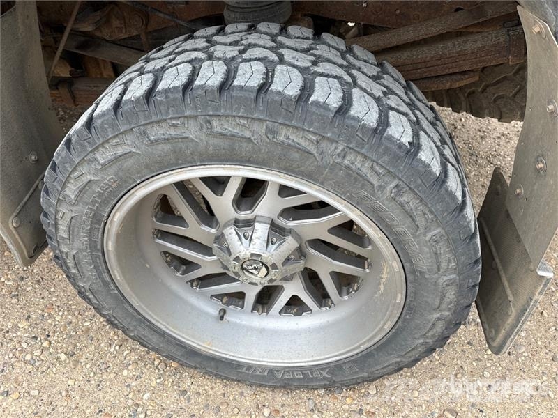Ford F-350 Lariat 4x4 Crew Cab Pickup Ostalo