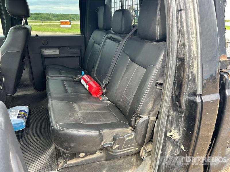 Ford F-350 Lariat 4x4 Crew Cab Pickup Άλλα Vans