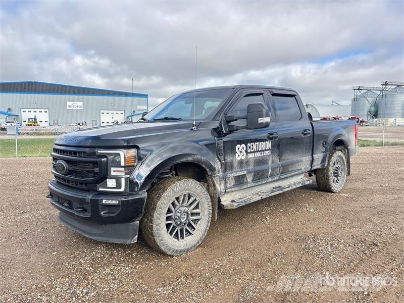 Ford F-350 Lariat 4x4 Crew Cab Pickup Anders