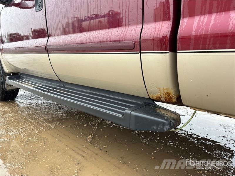Ford F-350 Lariat 4x4 Crew Cab Pickup Furgoni altro