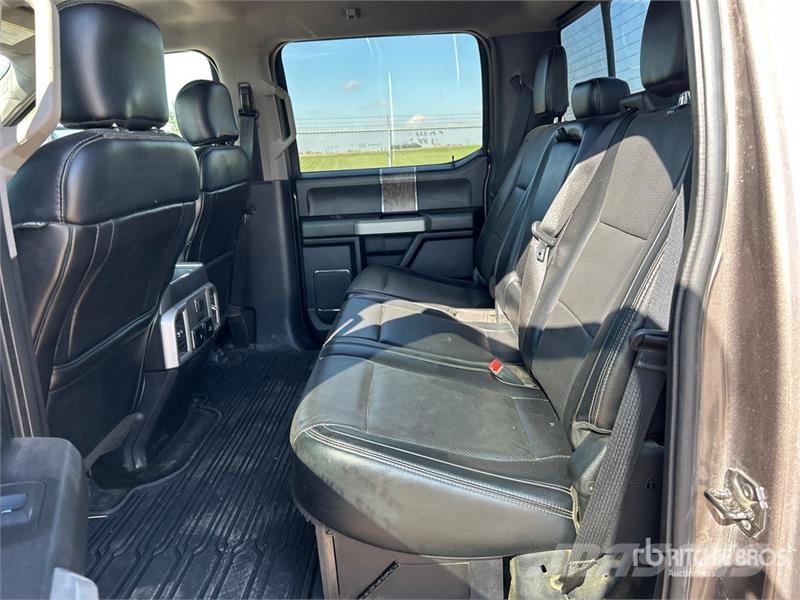 Ford F-350 Lariat 4x4 Crew Cab Pickup Прочие фургоны