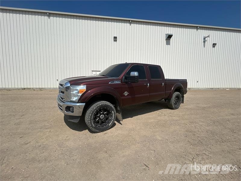 Ford F-350 Lariat 4x4 Crew Cab Pickup Άλλα Vans