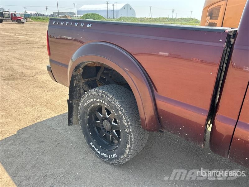 Ford F-350 Lariat 4x4 Crew Cab Pickup Άλλα Vans