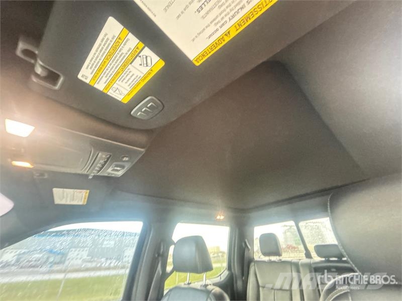 Ford F-350 Lariat 4x4 Crew Cab Pickup Anders