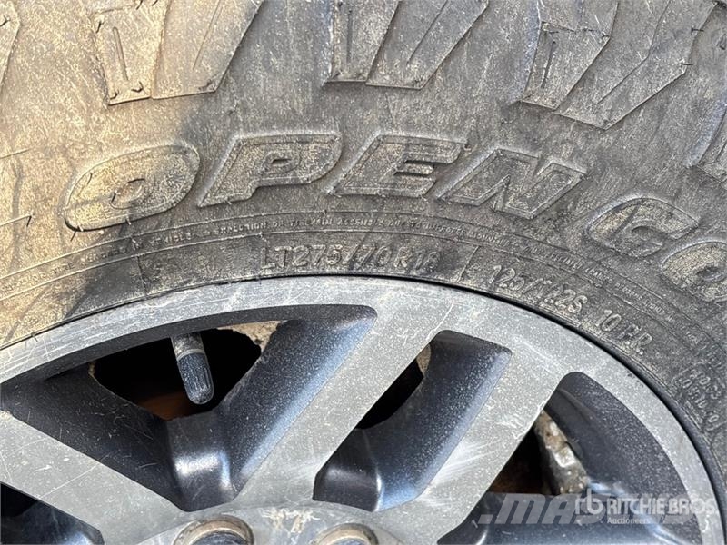 Ford F-350 Lariat 4x4 Crew Cab Pickup Ostalo