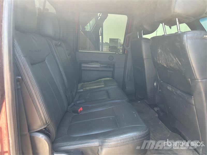 Ford F-350 Lariat 4x4 Crew Cab Pickup Прочие фургоны