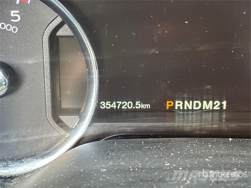 Ford F-350 Lariat 4x4 Crew Cab Pickup Ostalo