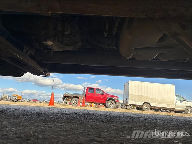Ford F-350 Lariat 4x4 Crew Cab Pickup Ostalo