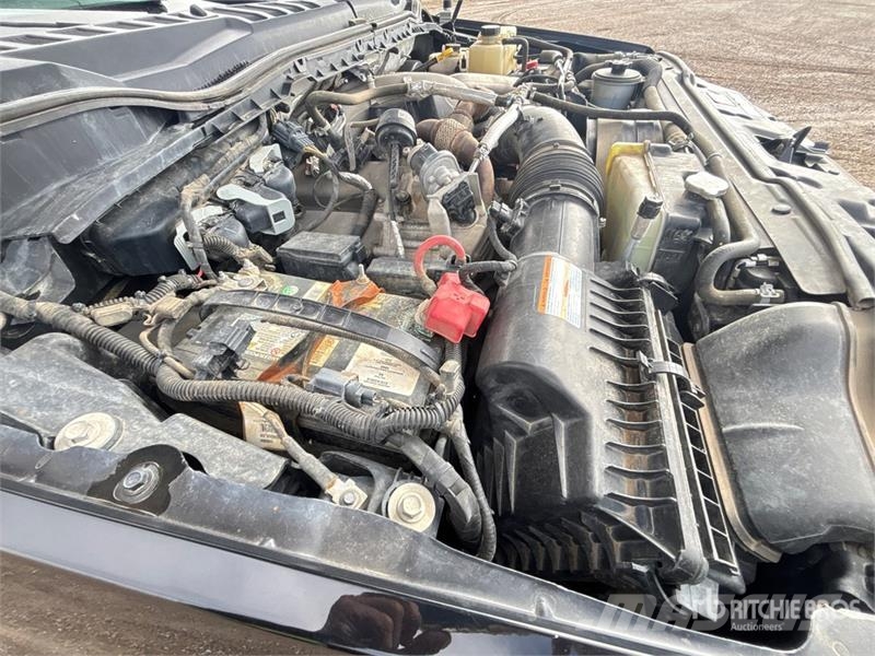 Ford F-350 Lariat 4x4 Crew Cab Pickup Anders