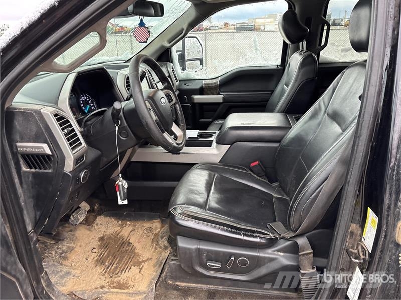 Ford F-350 Lariat 4x4 Crew Cab Pickup Furgoni altro