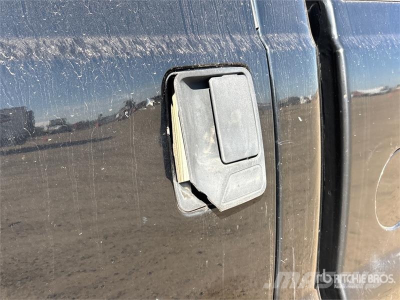 Ford F-350 Lariat 4x4 Crew Cab Spreader Truck Veicoli municipali