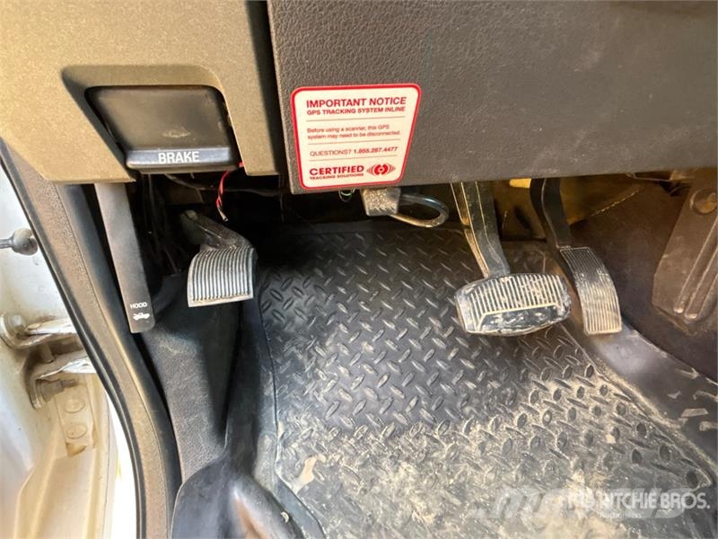 Ford F-350 Lariat 4x4 Crew Cab Pickup Ostalo