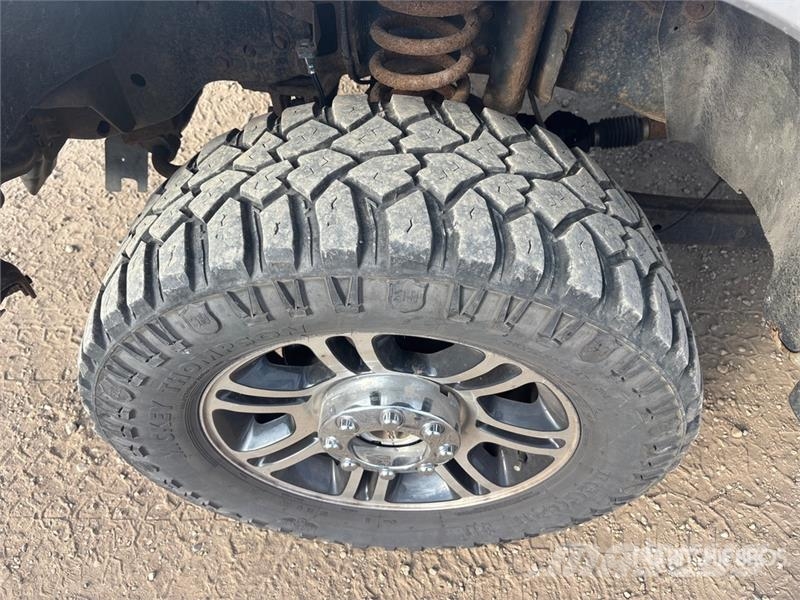 Ford F-350 Lariat 4x4 Crew Cab Pickup Ostalo