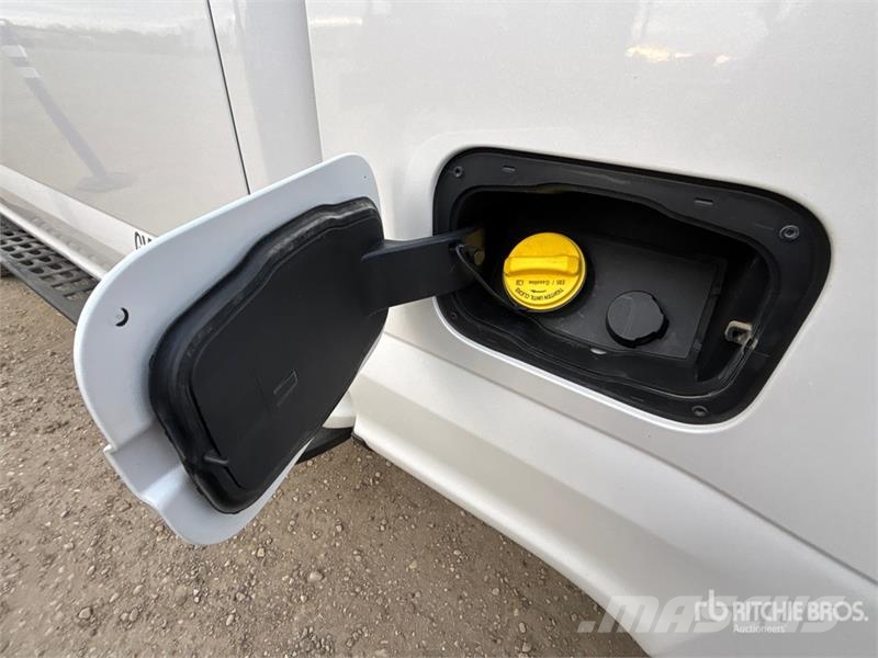Ford F-350 Lariat 4x4 Crew Cab Pickup Ostalo