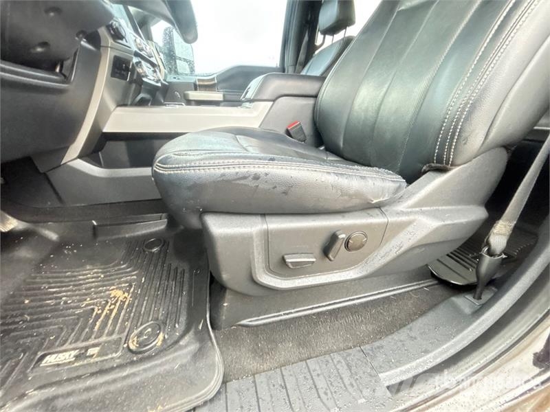 Ford F-350 Lariat 4x4 Crew Cab Pickup Anders