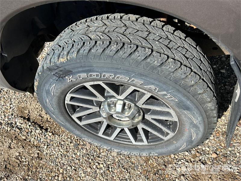 Ford F-350 Lariat 4x4 Crew Cab Pickup Прочие фургоны