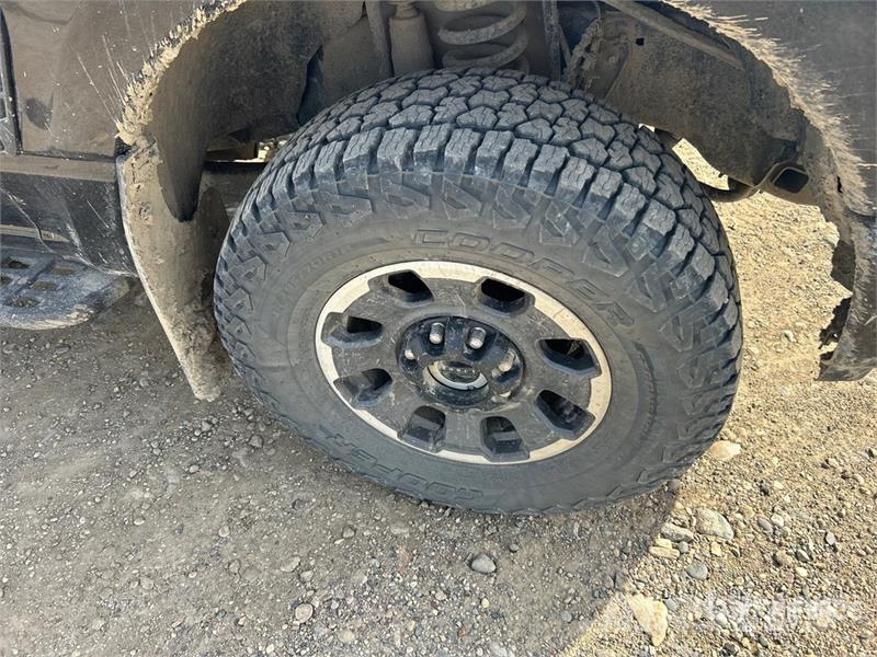 Ford F-350 Lariat Tremor 4x4 Crew Cab Pickup Andere Transporter