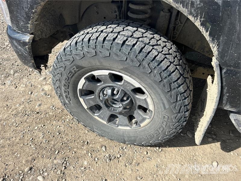 Ford F-350 Lariat Tremor 4x4 Crew Cab Pickup Andere Transporter