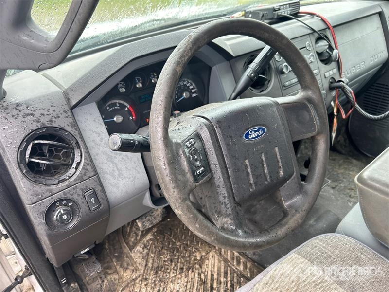 Ford F-350 Super Duty 4x4 Crew Cab Pickup Άλλα Vans