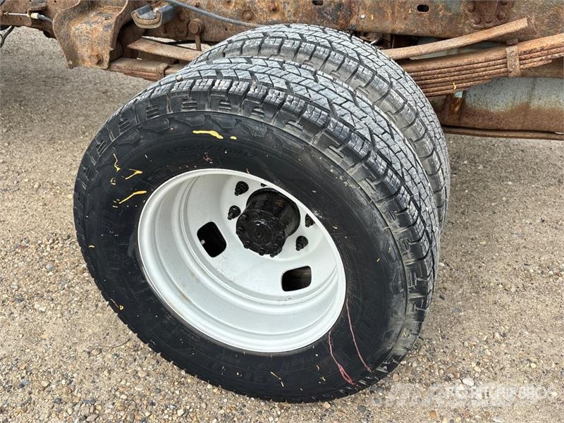 Ford F-350 XL Hytter och interiör