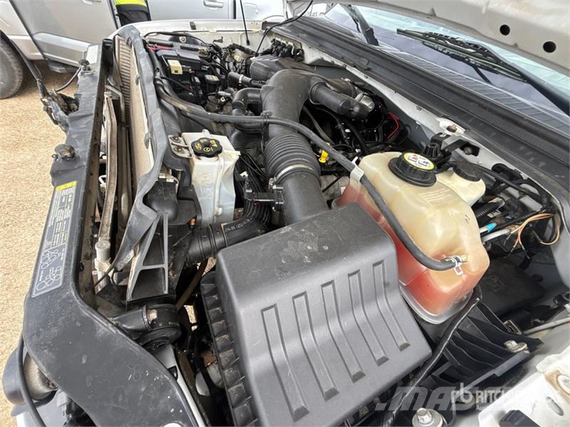Ford F-350 XL Hytter och interiör