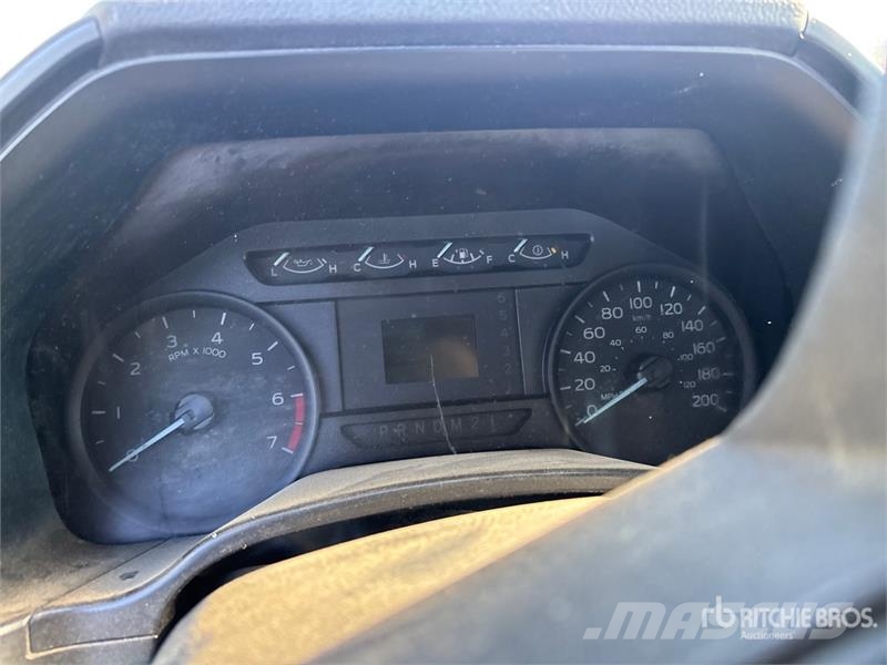 Ford F-350 XL 4x4 Crew Cab Pickup Drugi