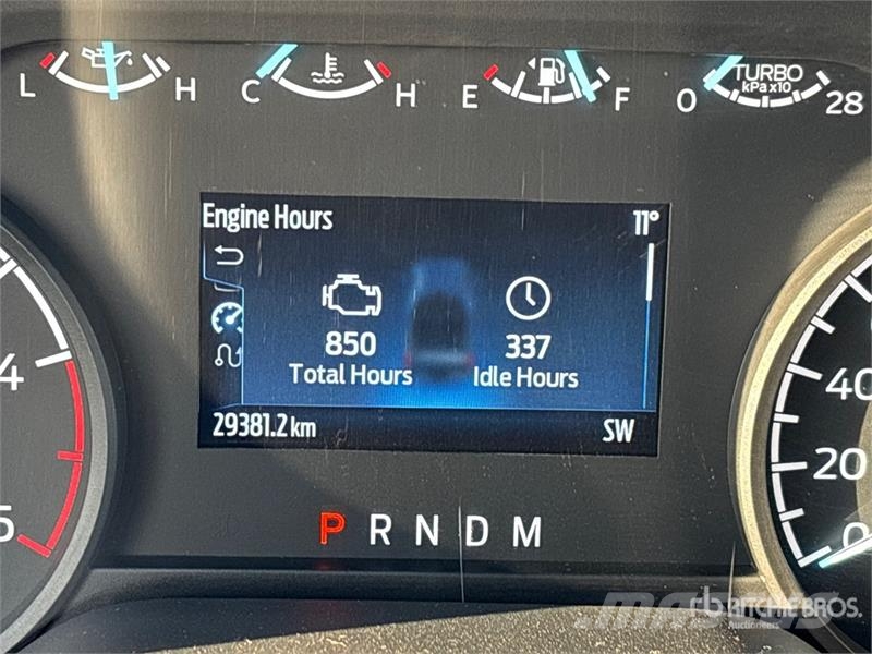 Ford F-350 XL 4x4 Crew Cab Pickup Other