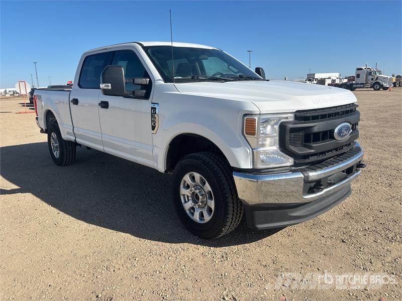 Ford F-350 XL 4x4 Crew Cab Pickup Прочие фургоны