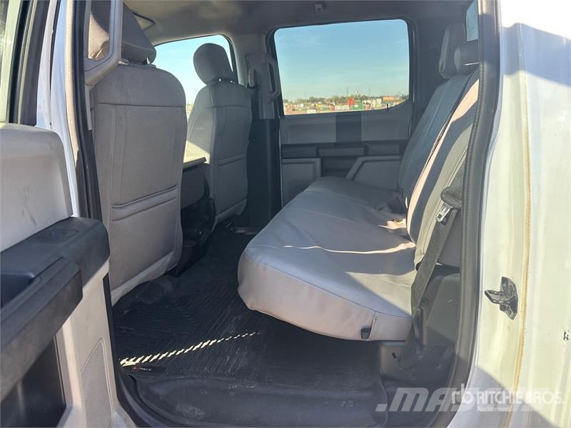 Ford F-350 XL 4x4 Crew Cab Pickup Прочие фургоны