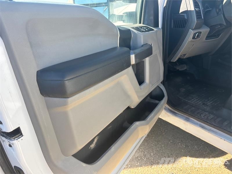 Ford F-350 XL 4x4 Crew Cab Pickup Прочие фургоны