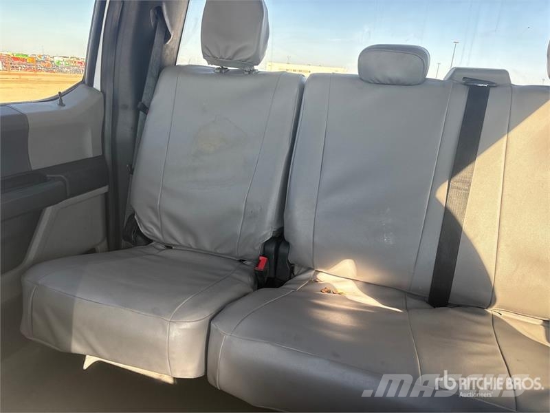 Ford F-350 XL 4x4 Crew Cab Pickup Прочие фургоны