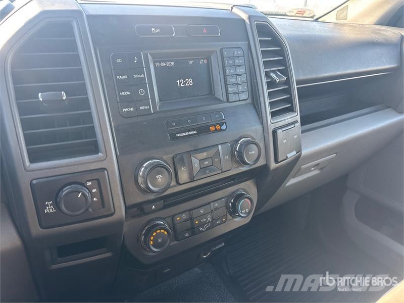 Ford F-350 XL 4x4 Crew Cab Pickup Прочие фургоны