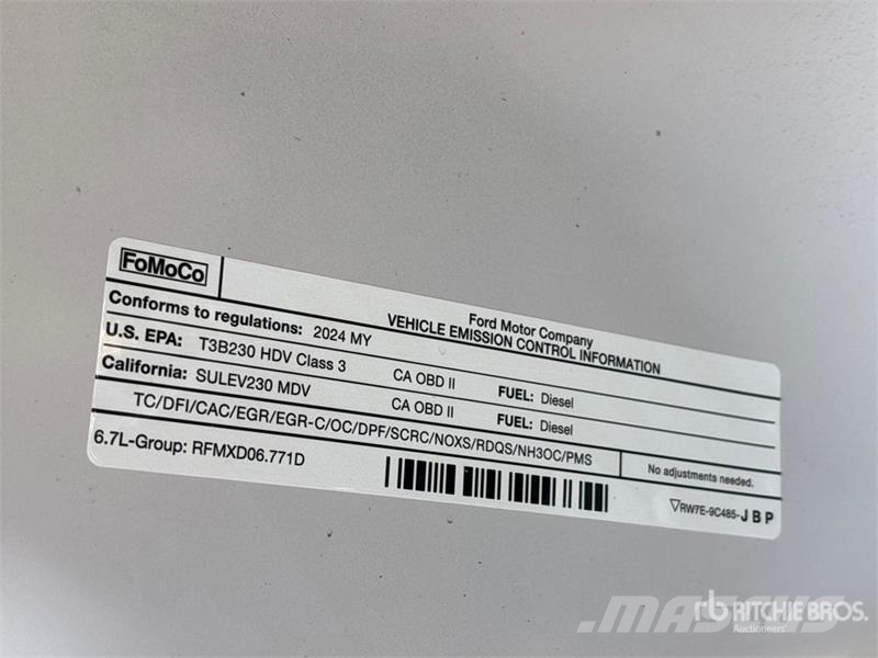 Ford F-350 XL 4x4 Crew Cab Pickup Other