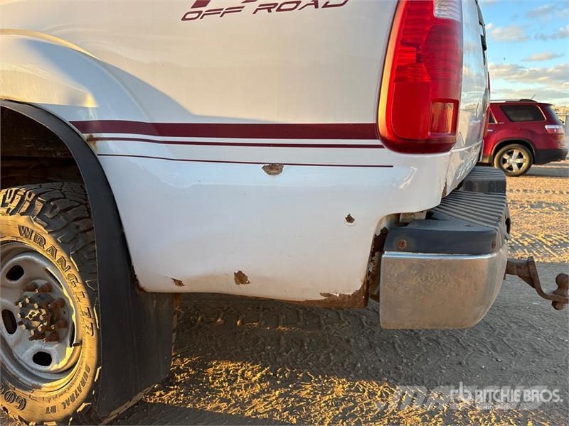 Ford F-350 XL 4x4 Crew Cab Pickup Anders