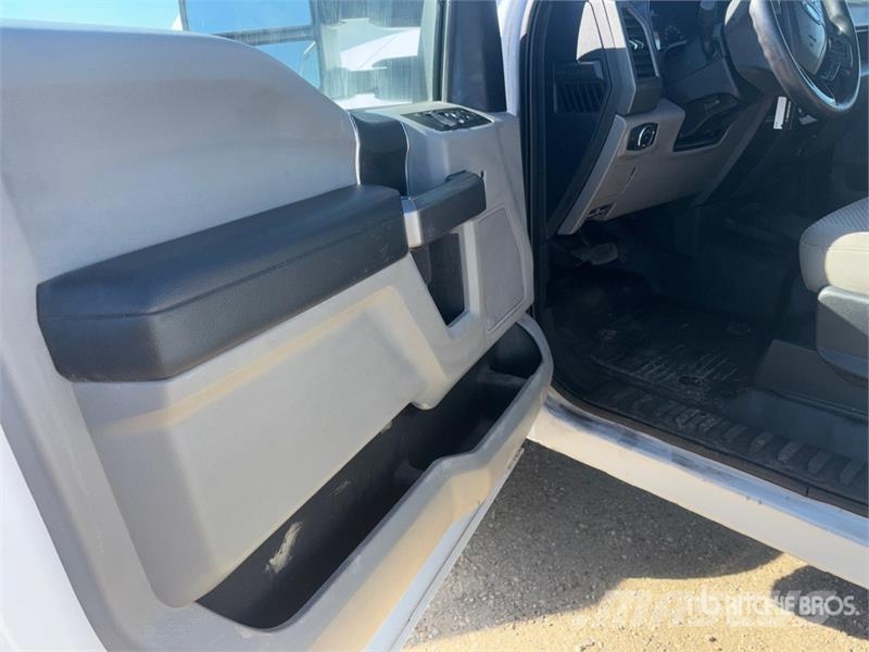 Ford F-350 XL 4x4 Crew Cab Pickup Прочие фургоны