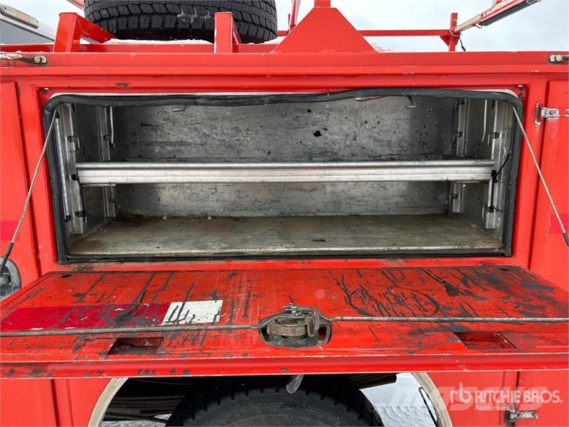 Ford F-350 XL 4x4 Extended Cab Utility Truck Pickup/Sideaflæsning