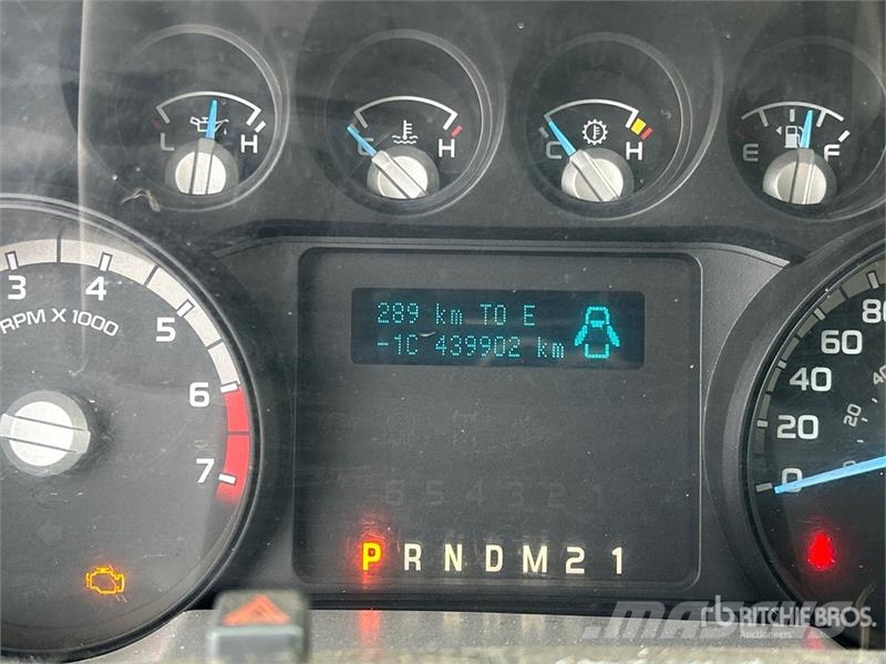 Ford F-350 XL 4x4 Extended Cab Utility Truck Pickup/Sideaflæsning