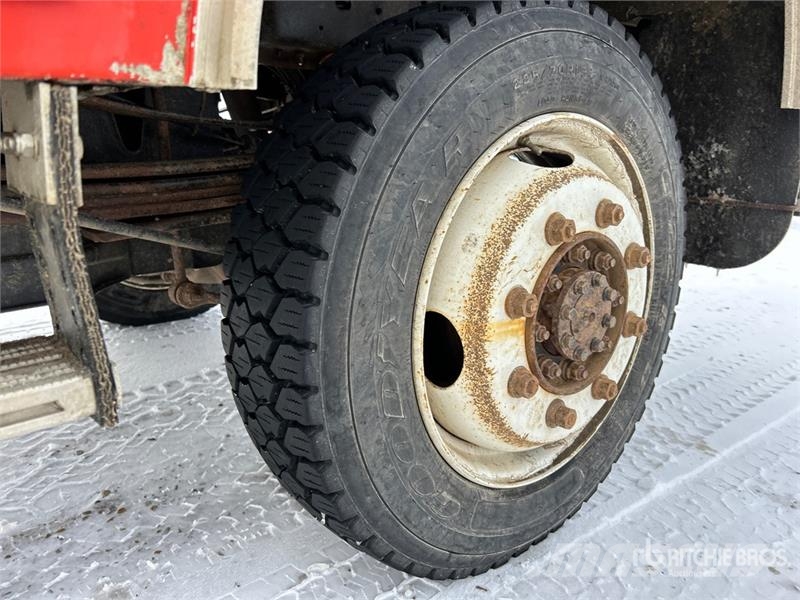 Ford F-350 XL 4x4 Extended Cab Utility Truck Pickup/Sideaflæsning