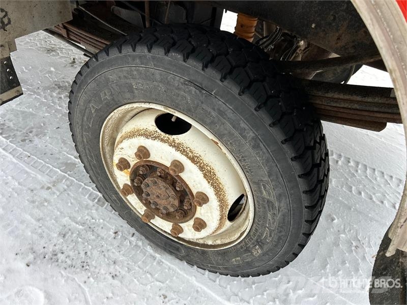 Ford F-350 XL 4x4 Extended Cab Utility Truck Pickup/Sideaflæsning