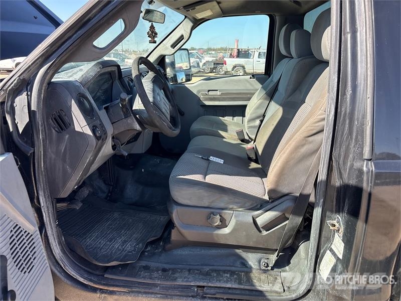 Ford F-350 XL 4x4 Pickup Ostalo