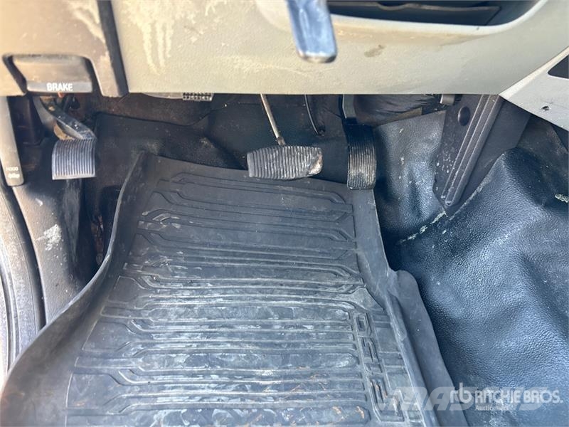 Ford F-350 XL 4x4 Pickup Ostalo