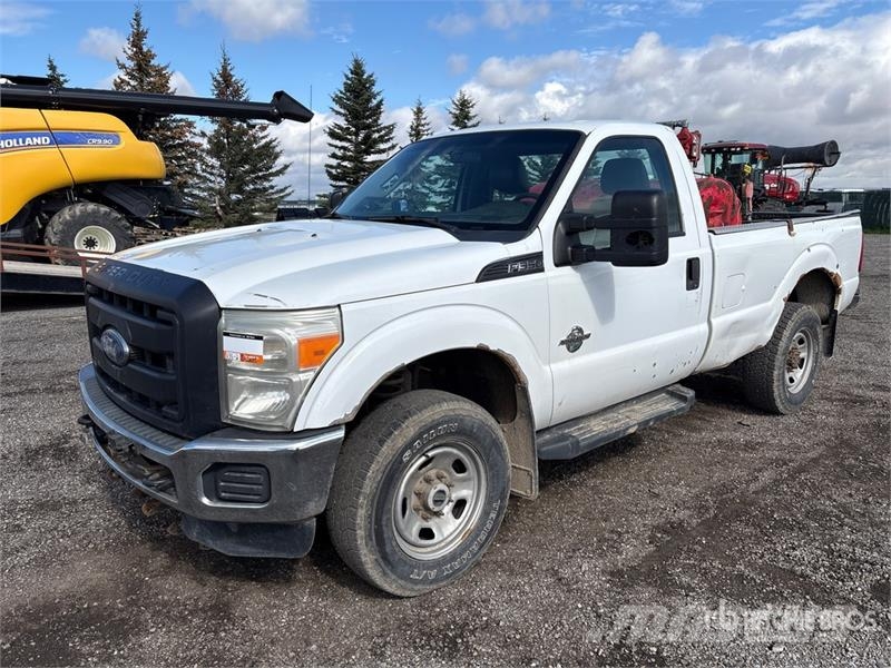 Ford F-350 XL 4x4 Pickup Прочие фургоны