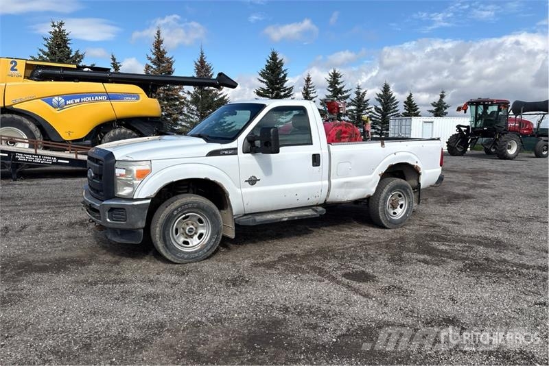 Ford F-350 XL 4x4 Pickup Прочие фургоны