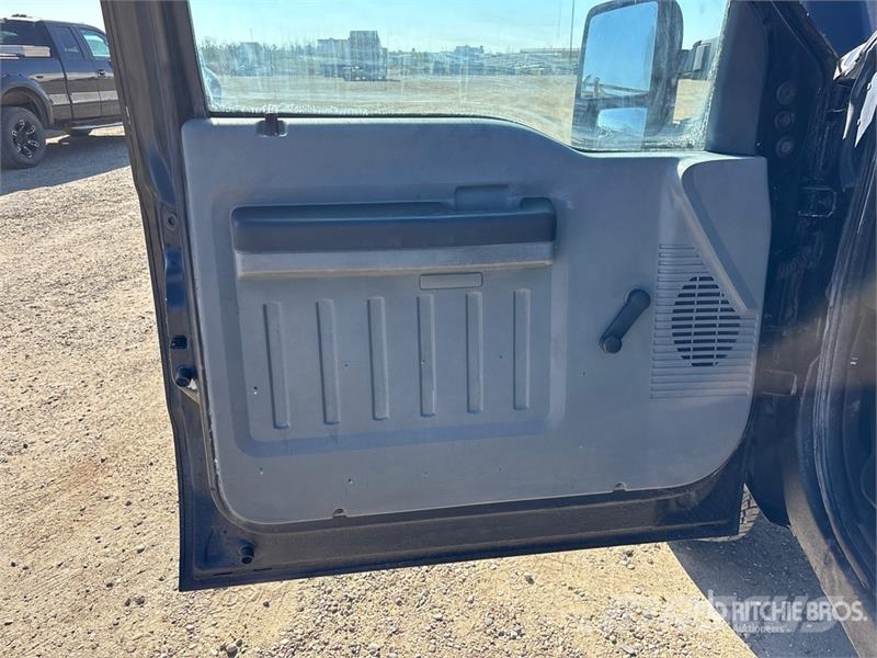 Ford F-350 XL 4x4 Pickup Ostalo