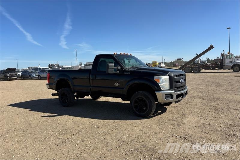 Ford F-350 XL 4x4 Pickup Ostalo